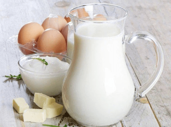 có nên uống sữa đậu nành với trứng không