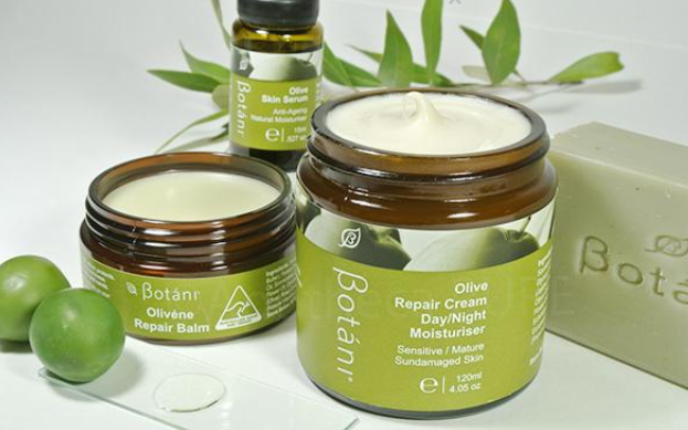 Kem dưỡng da Botáni Olive Repair Cream Day/Night Moisturiser