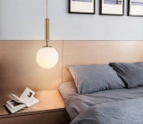 Tại Sao Không Nên Bật Đèn Khi Ngủ? Giải Đáp